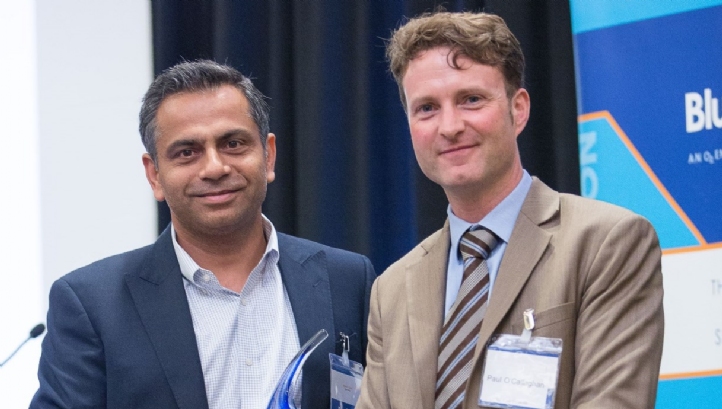 Ashwin Gulati (left) of Spiral Water receives the Innovation Award from BlueTech Research chief executive Paul O'Callaghan